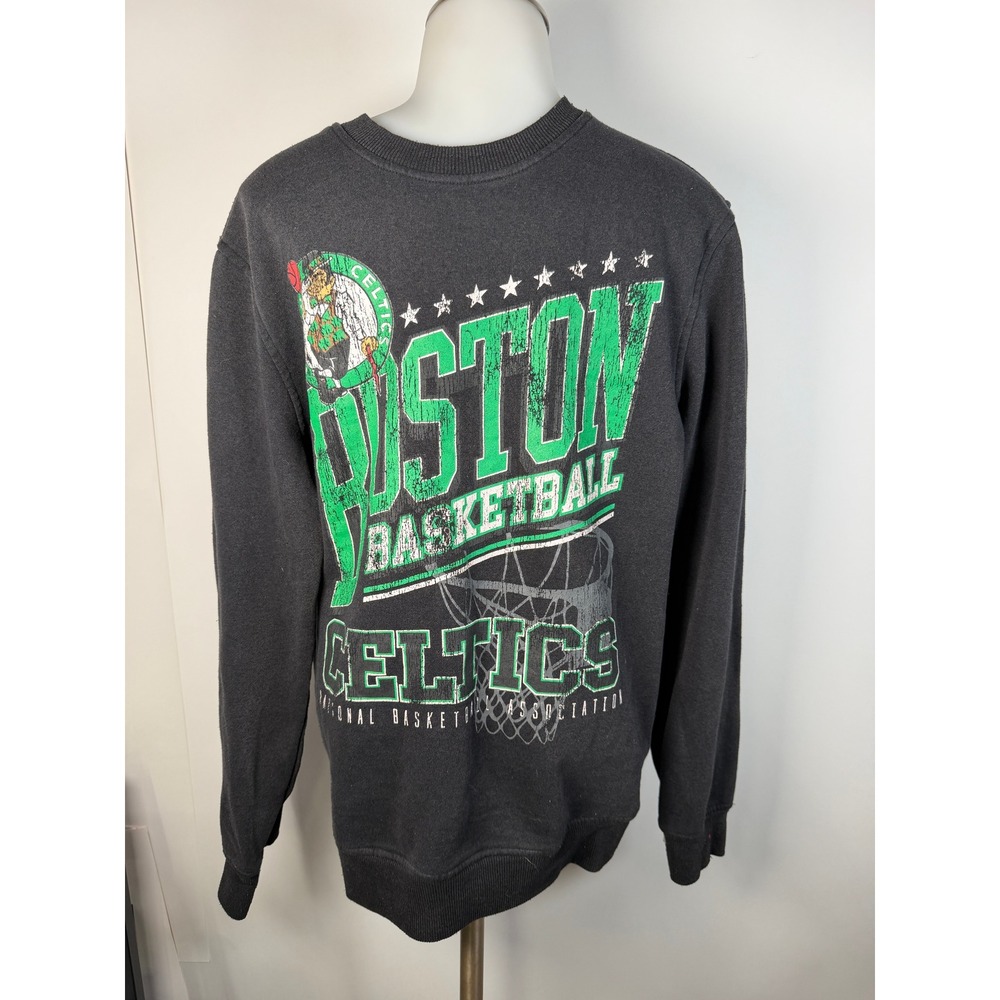 Ultra Game NBA Boston Celtics Crewneck Sweatshirt Charcoal Grey XS Distressed